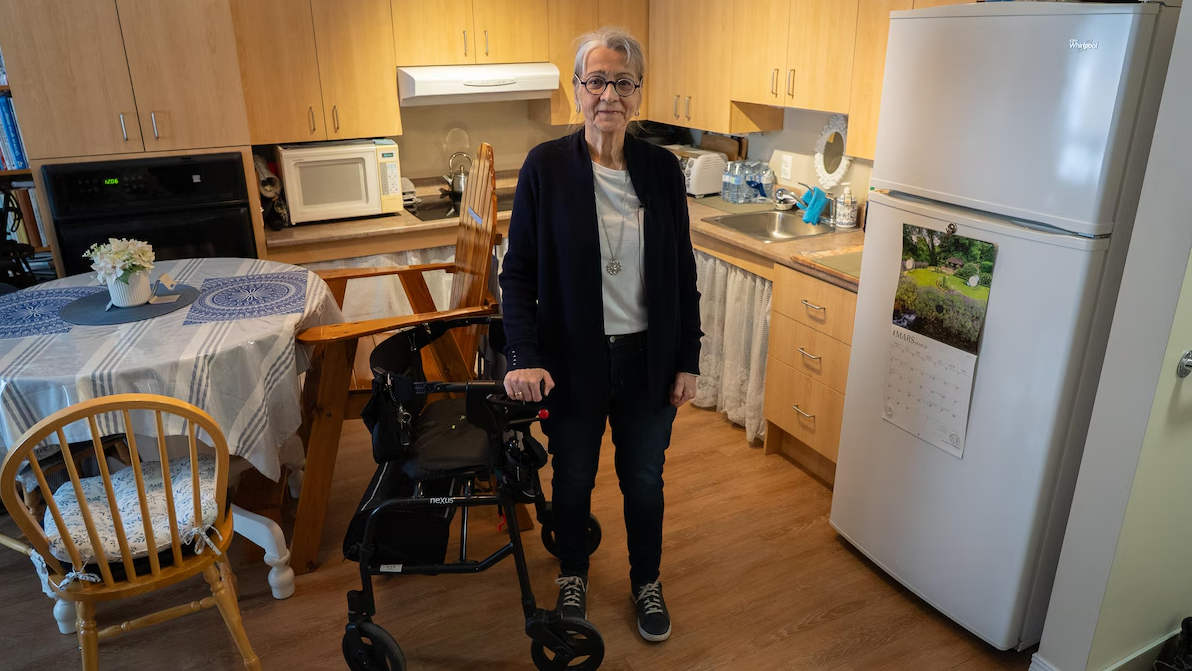 Logements inadaptés : des personnes en situation de handicap interpellent Québec